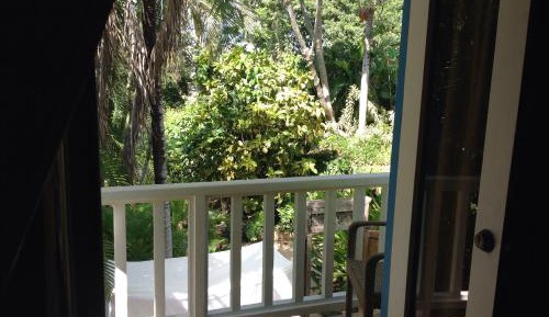 Deluxe One-Bedroom Bungalow with Jacuzzi Pool