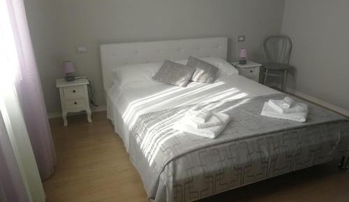 One-Bedroom Apartment with Terrace