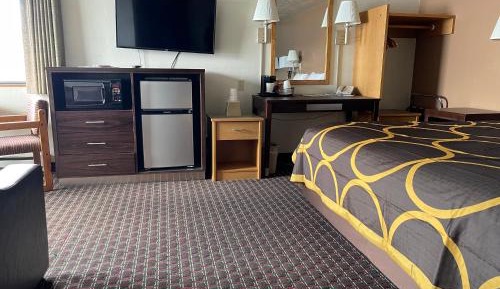King Studio Suite with Ocean View - Non-Smoking