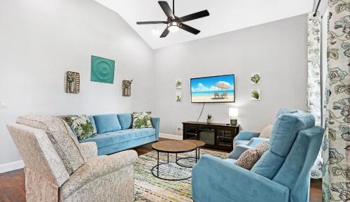 Three-Bedroom Holiday Home 