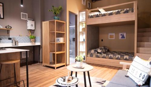 Deluxe Apartment