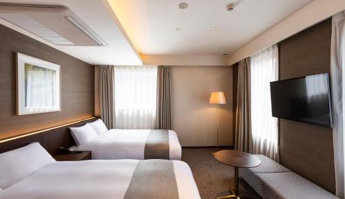 Twin Room with Private Bathroom