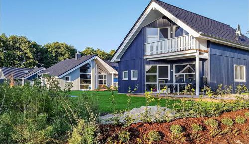 Three-Bedroom Holiday Home 