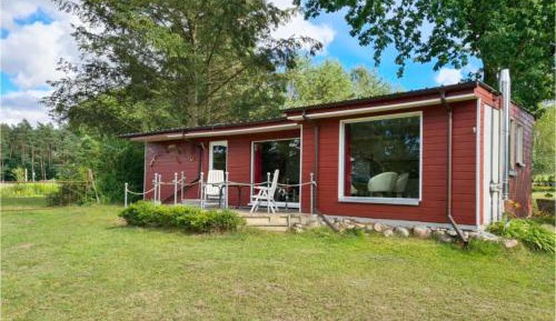 One-Bedroom Holiday Home