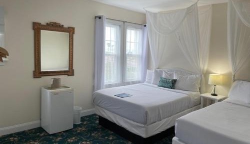 Double Room with Two Double Beds - Non-Smoking