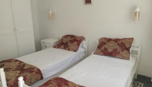 Deluxe Double Room with Shower
