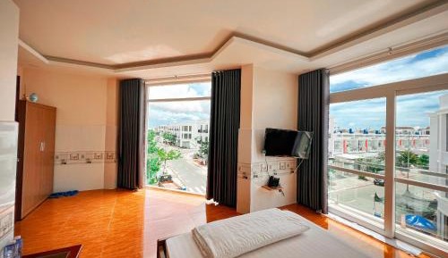 King Room with Balcony