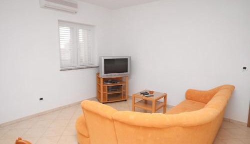 Two-Bedroom Apartment with Terrace and Sea View