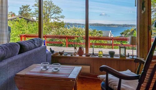Three-Bedroom Holiday Home 
