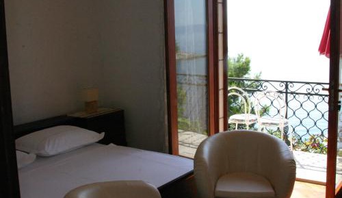 Double Room with Balcony and Sea View