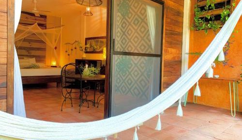Deluxe Bungalow with Garden View