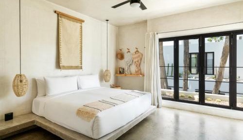 King Room with Pool View