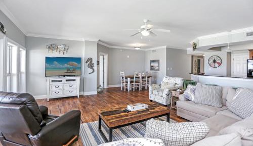 Three-Bedroom Apartment with Ocean View