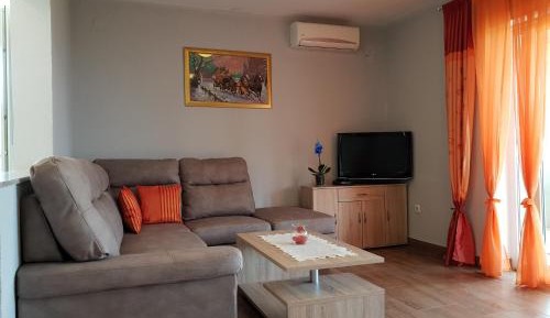 Three-Bedroom Apartment with Terrace and Sea View
