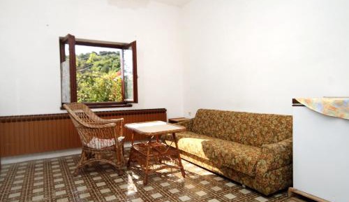 Two-Bedroom Apartment with Terrace and Sea View