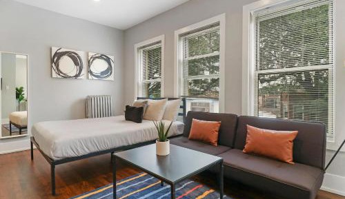 Studio Apartment
