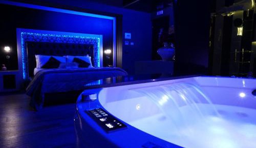 Suite with Spa Bath