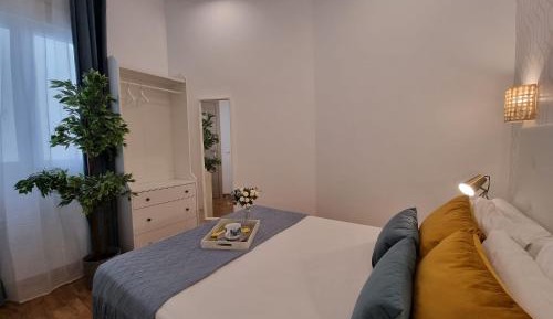 One-Bedroom Standard Apartment