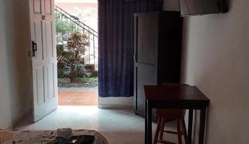 Apartment with Shower
