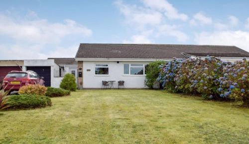 Three-Bedroom Holiday Home 