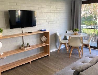 Apartment with Garden View
