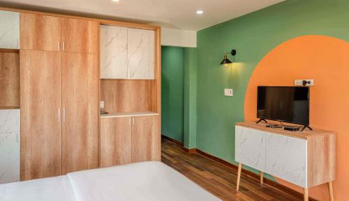 Deluxe Double Room with Balcony