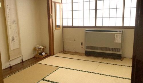 Twin Room with Shared Bathroom