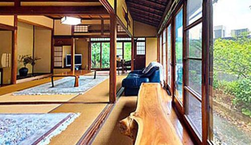 Japanese-Style Room