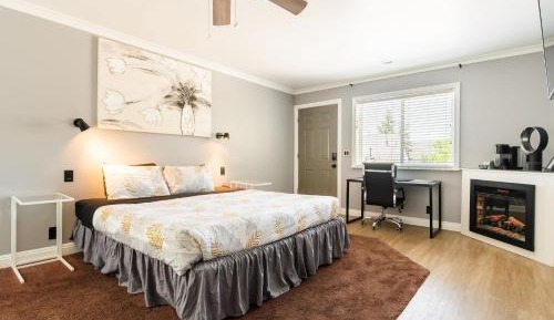 King Suite with Spa Bath