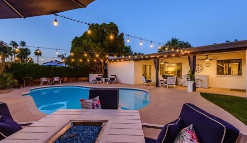 Four-Bedroom Holiday Home