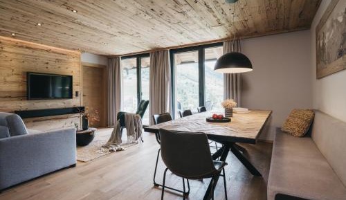 Four Room Apartment Superior II