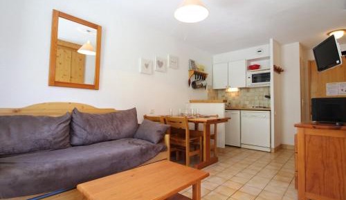 Apartment (4 Adults)