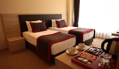 Twin Room with Balcony and Garden View - Non Smoking