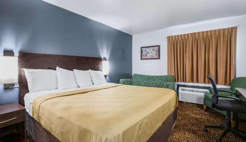 King Room - Accessible/Non-Smoking