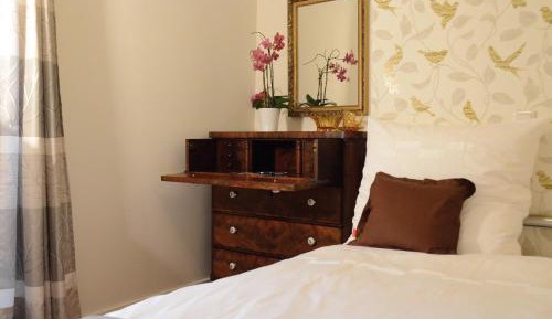 One-Bedroom Apartment with Terrace - Pauline