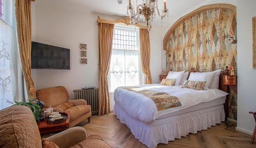 Deluxe Double Room with Bath