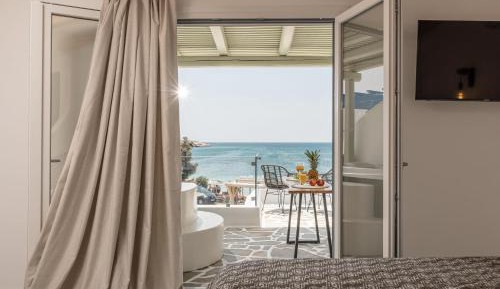 Deluxe Double Room with Balcony and Sea View