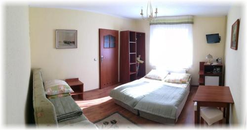 Quadruple Room with Bathroom