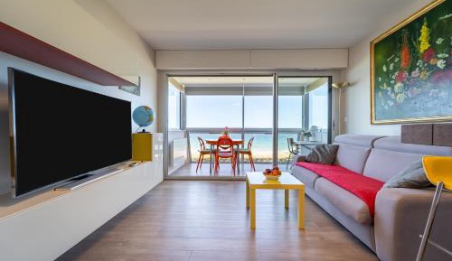 Studio with Sea View