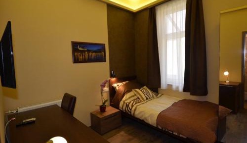 Single Room with Private Bathroom