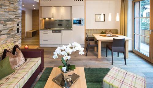 "Adler" Apartment