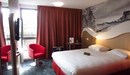 Standard Family Suite with Two Connecting Rooms - breakfast included