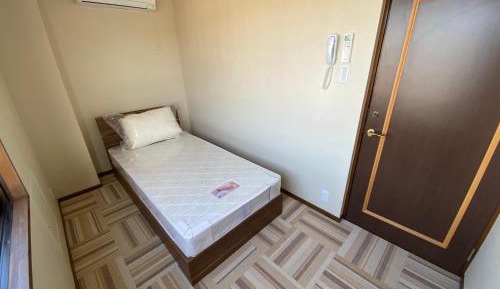 Single Room with Shared Shower and Toilet