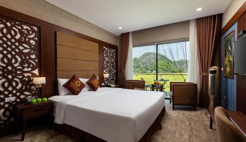 Junior Suite with Mountain View