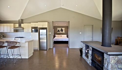 One-Bedroom Cottage with Private Terrace 
