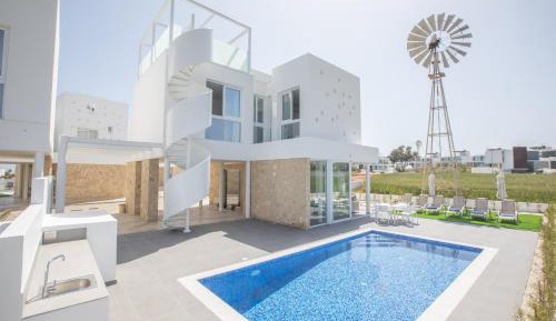 Villa with Private Pool