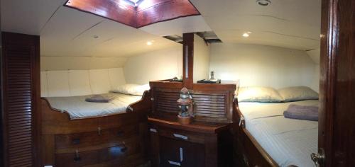 Classic Quadruple Room