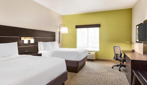 Standard Queen Room with Two Queen Beds