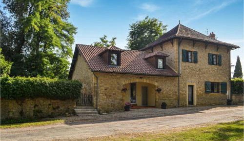 Two-Bedroom Holiday Home