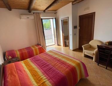 Triple Room with Sea View